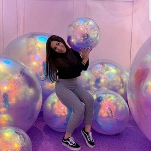 Meet your Posher, Netta